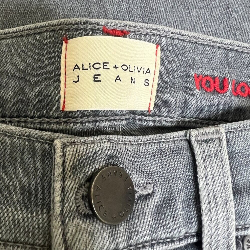 Alice & Olivia women jeans. color: Gray. size: 24 - Picture 3 of 9